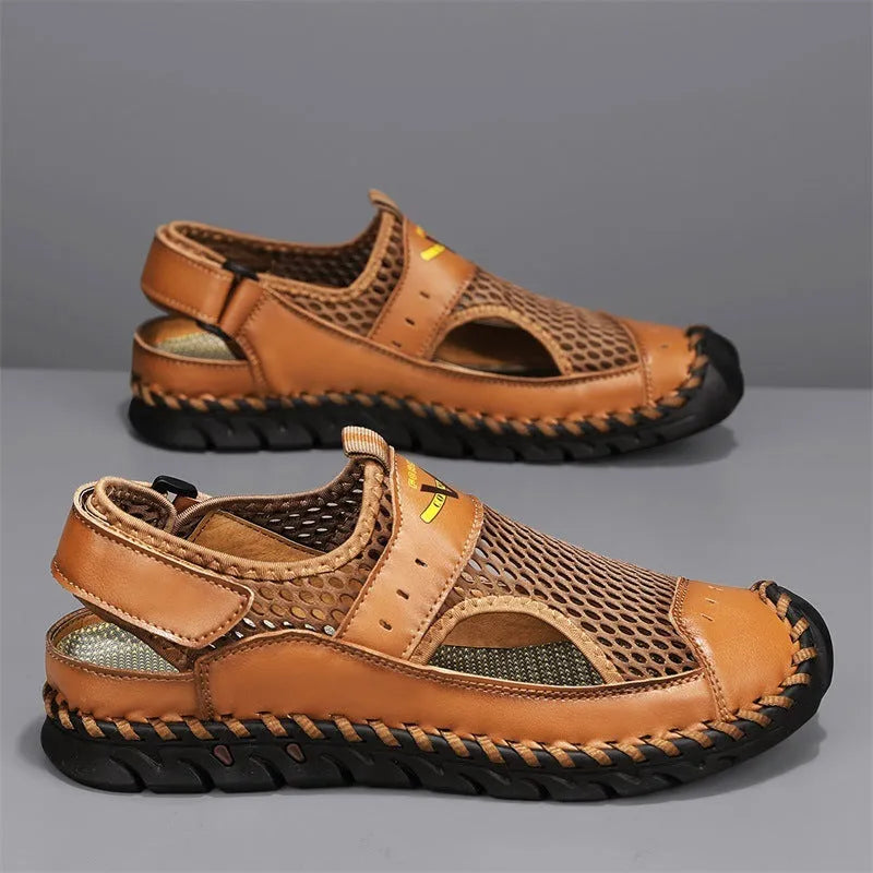 Men's brown low-top leather casual pumps with elastic band and round toe.